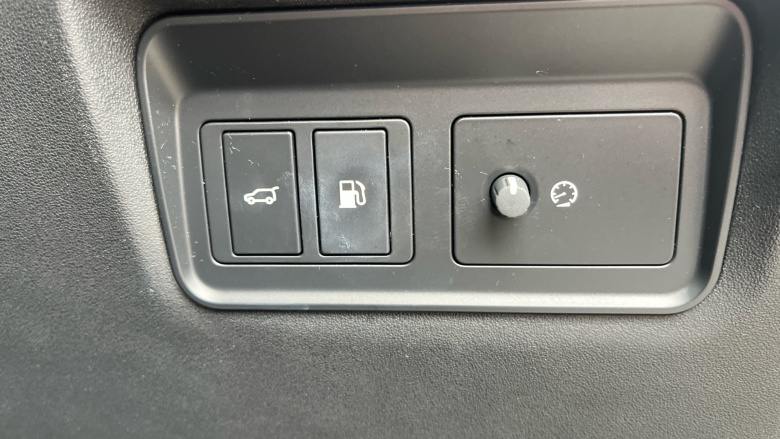 Land Rover Range Rover Evoque 1.5 P300e R-Dynamic SE 5dr Auto Hatchback